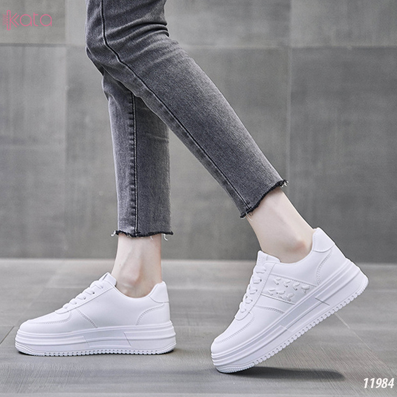 Giày thể thao trắng thoáng khí  đế cao su êm ,giày sinh viên phong cách Hàn Quốc 11984