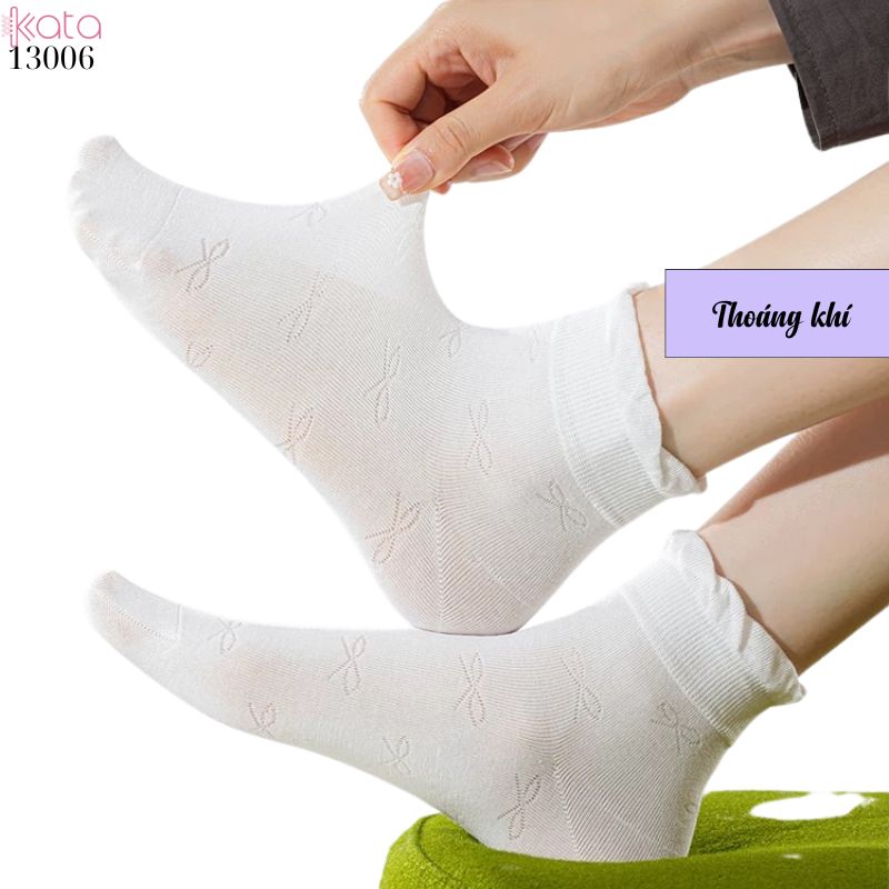 Tất ngắn màu trắng nữ dễ thương,vớ mỏng xuân hè thấm hút mồ hôi 13006