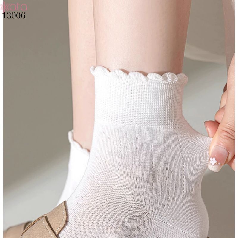 Tất ngắn màu trắng nữ dễ thương,vớ mỏng xuân hè thấm hút mồ hôi 13006