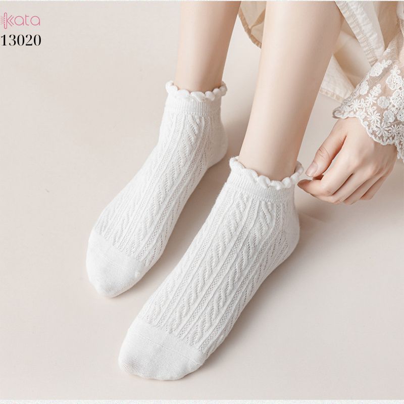 Tất cổ ngắn bông mềm mịn thấm hút mồ hôi,vớ ren dễ thương JK 13020