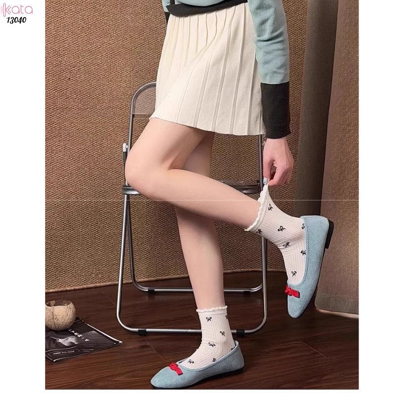 Tất trắng giữa bắp chân,vớ ren thoáng khí 13040