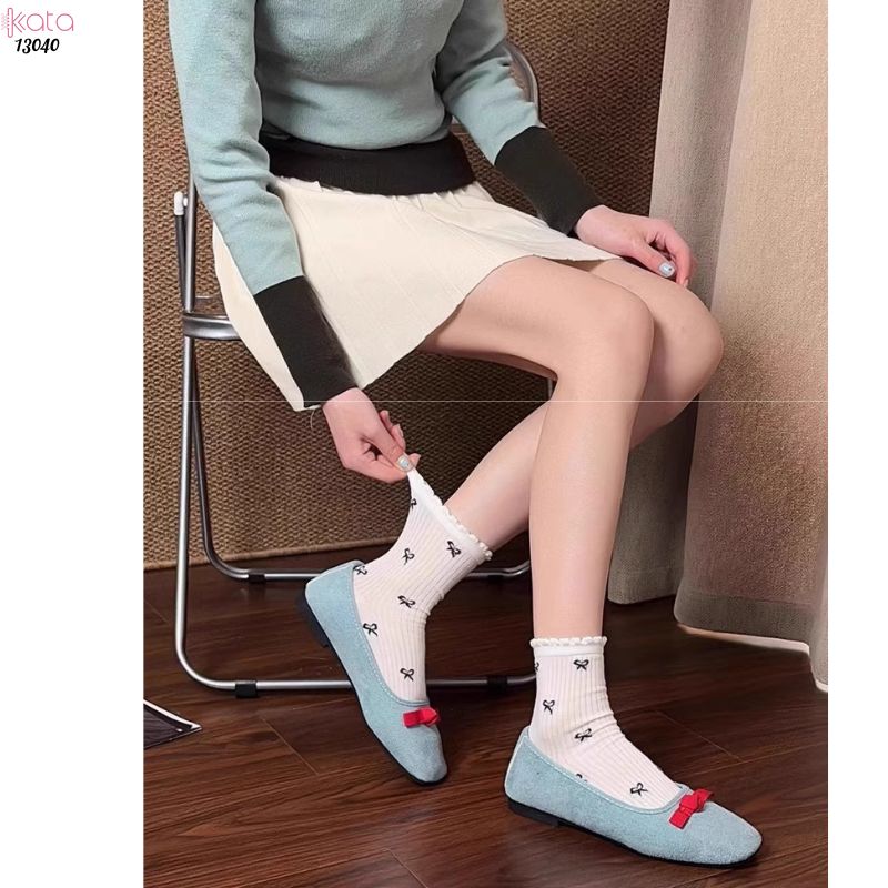 Tất trắng giữa bắp chân,vớ ren thoáng khí 13040
