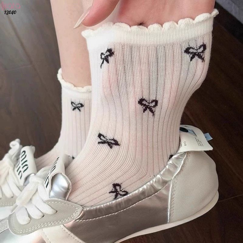 Tất trắng giữa bắp chân,vớ ren thoáng khí 13040