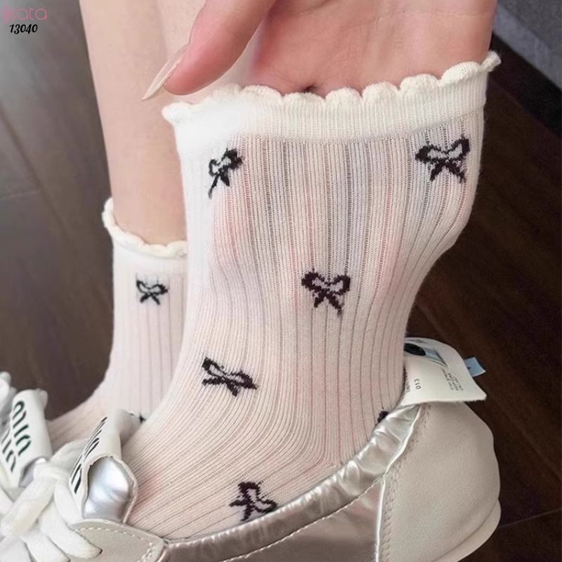 Tất trắng giữa bắp chân,vớ ren thoáng khí 13040