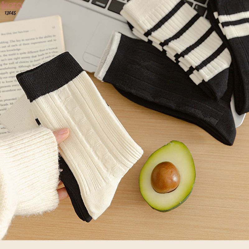 Tất bông thu đông thoải mái và thấm hút mồ hôi, tất cotton đa năng dành cho sinh viên, vớ thể thao thông thường 13045