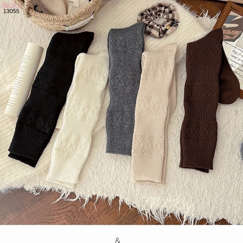 Tất len giữ ấm thu đông,phụ kiện đi bốt mùa đông họa tiết đan rỗng dệt kim 13055