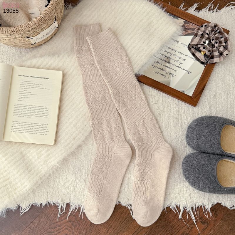 Tất len giữ ấm thu đông,phụ kiện đi bốt mùa đông họa tiết đan rỗng dệt kim 13055