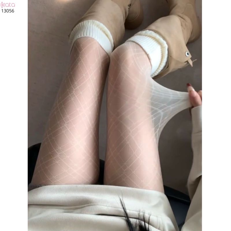 Quần tất mỏng kẻ sọc hình kim cương lớn 13056