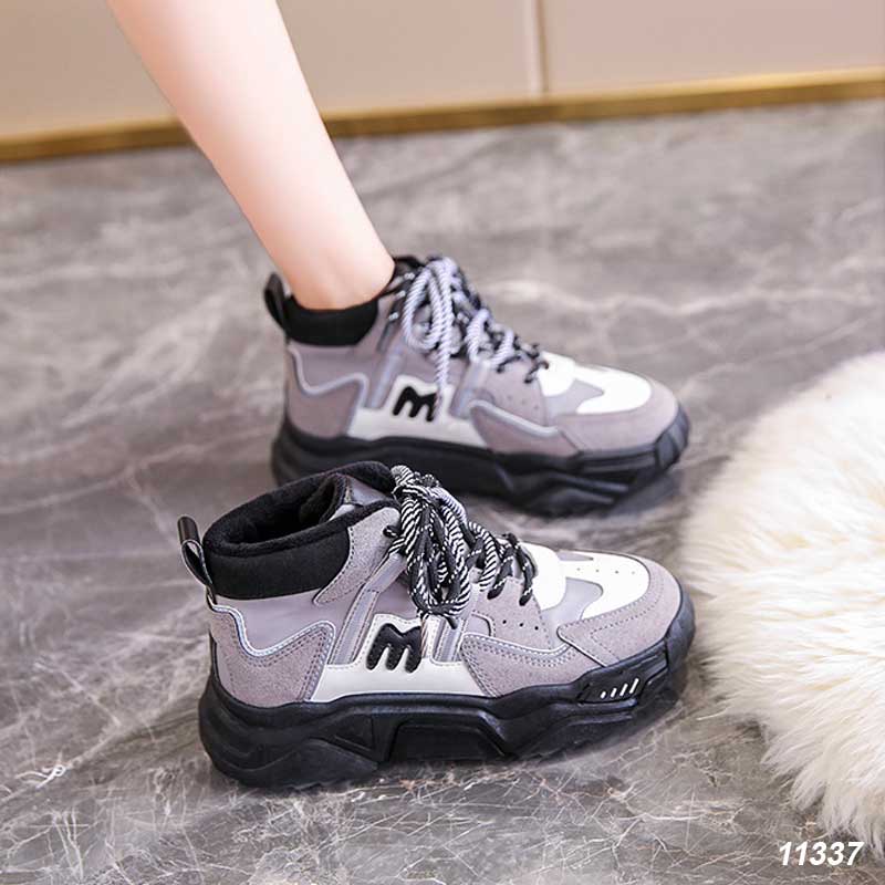 Giày Sneaker Nam Nữ Đế Cao Màu Trắng giá rẻ nhất tháng 10/2023