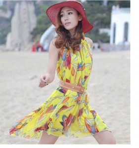 Váy đầm voan họa tiết lông vũ màu vàng