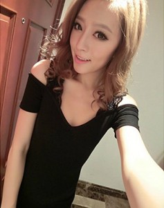 Váy đầm ôm dây ren màu đen