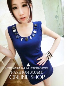 Váy đầm không tay gắn đá màu xanh