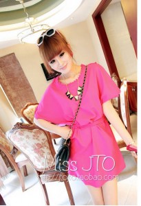 Váy đầm voan cắt viền màu hồng đỏ