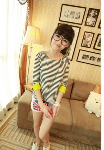 Áo thun sọc ngang soc đen