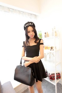 Váy đầm xếp ly voan màu đen