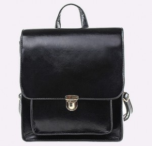 Ba lô khóa cài màu đen