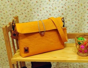 Túi đeo thời trang đơn giản dễ thương màu da cam